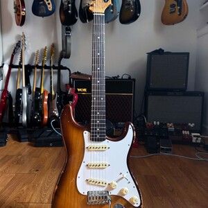 #01 Whiskey Strat